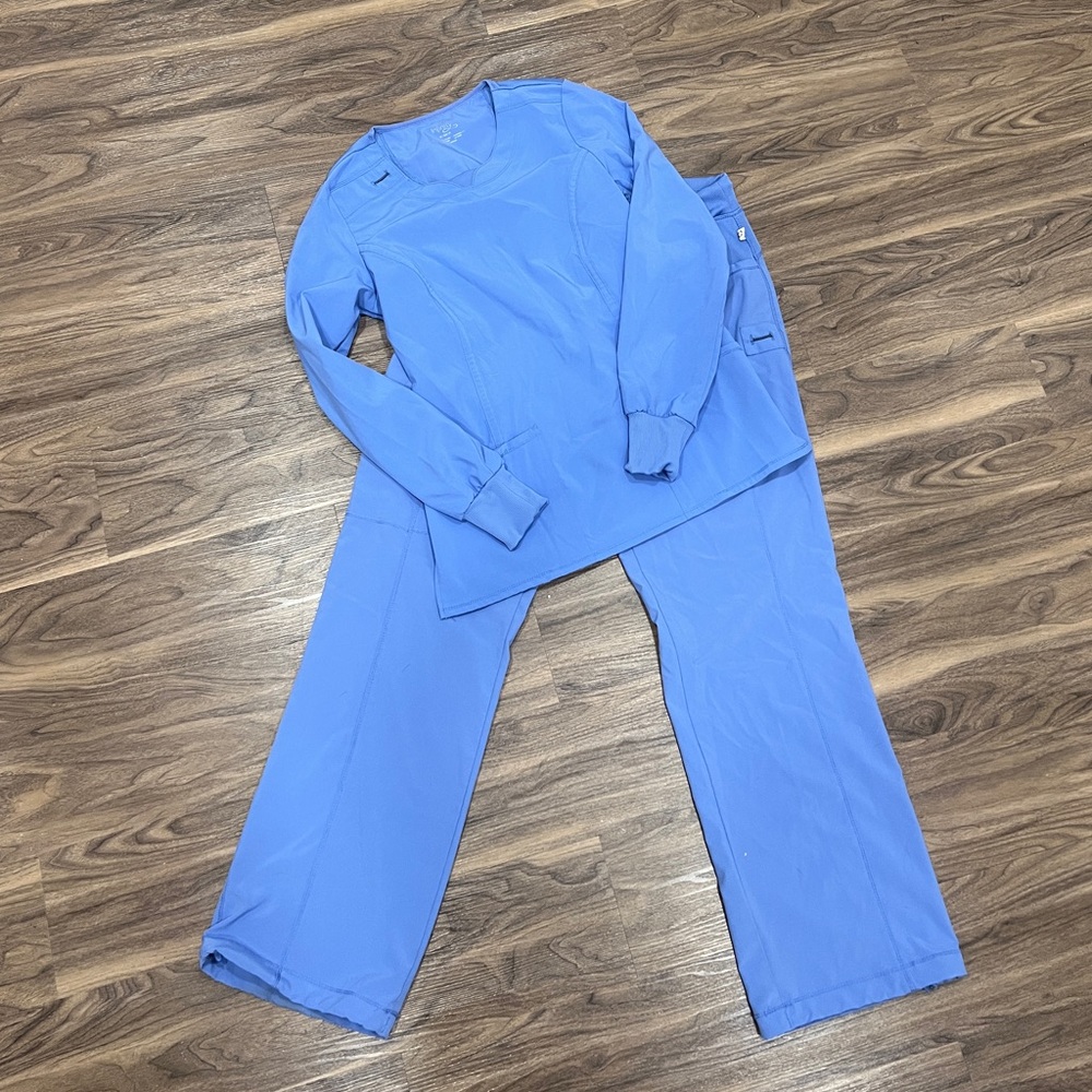 Cherokee Infinity Long Sleeve Scrub Set Ceil Blue